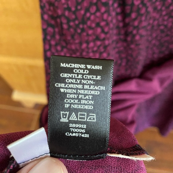 Ann Taylor V Neck Faux Wrap Purple Print Jersey Dress Size 0 - Picture 9 of 13